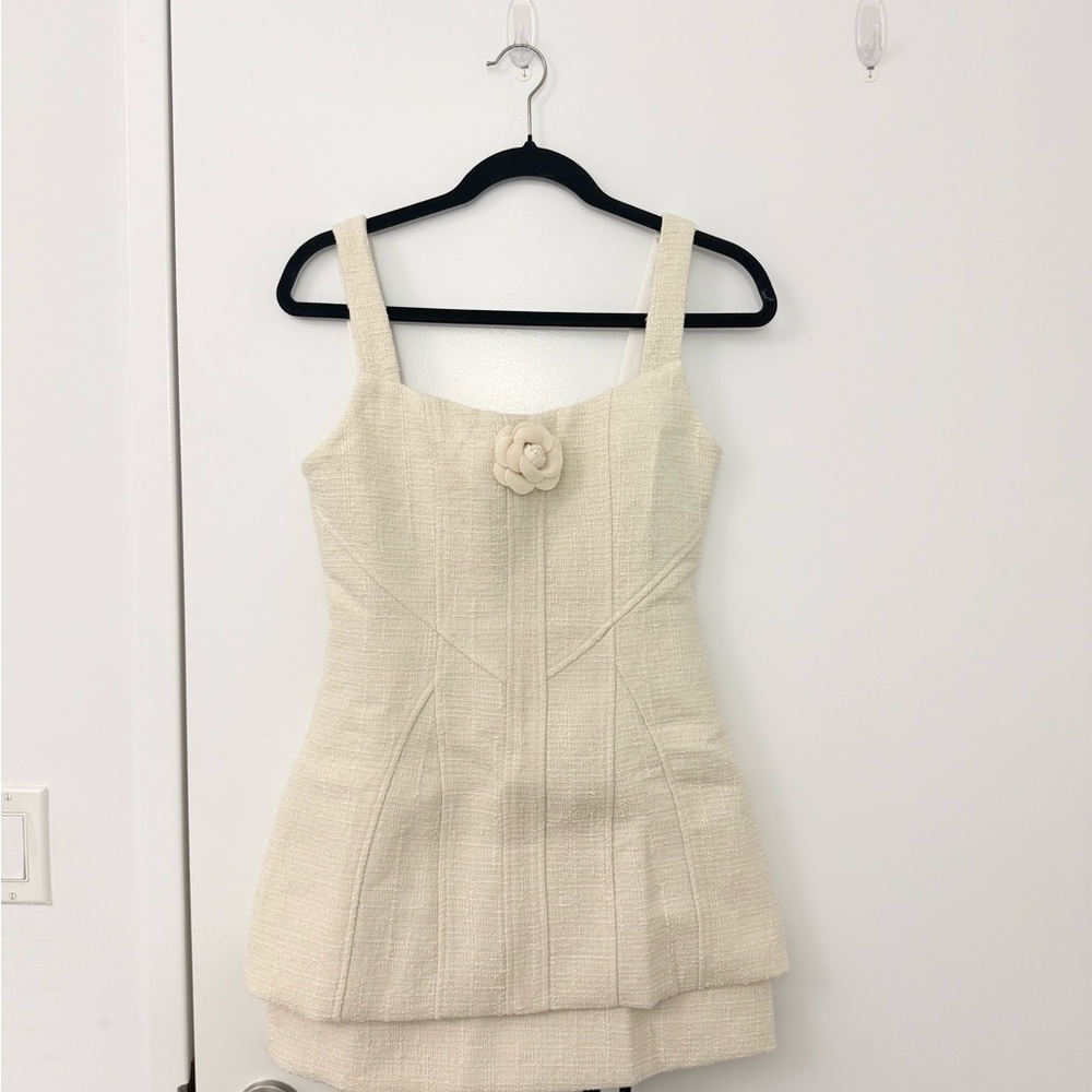 Heiress Beverly Hills The Boucle Flower Mini Dress - Picture 2 of 5